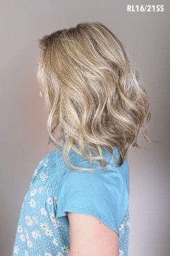 Bella Vida Wig By Raquel Welch | Heat-Friendly Synthetic -Exquisite Wig Shop BellaVidaSS16 21SSside