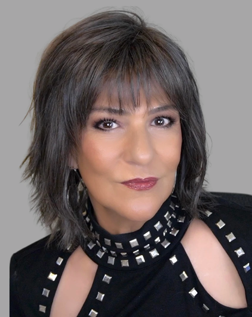 Jones Wig By Estetica 10 Jones Wig By Estetica - Image 10