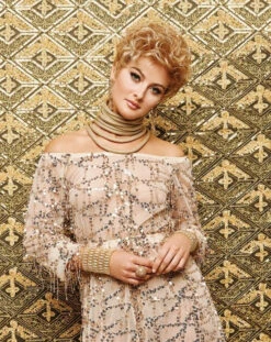 Acclaim Wig By Gabor | Petite Cap 22 Acclaim Wig By Gabor | Petite Cap -Exquisite Wig Shop GB Acclaim GoldenAnniversary Model Front2 c98f2d7d 115b 4b5b a08a 0dc54498a30a