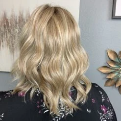 Simmer Elite Wig By Raquel Welch -Exquisite Wig Shop IMG 1519