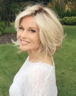 Upstage Wig By Raquel Welch 38 Upstage Wig By Raquel Welch -Exquisite Wig Shop IMG 7803