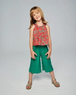 Pretty In Fabulous By Hairdo | Mono Crown | Children's Wig -Exquisite Wig Shop KIDZ PrettyInFabulous Model Front2