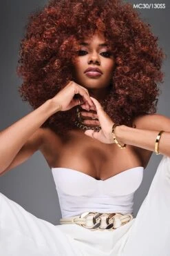 Makayla Wig By Kim Kimble | Heat-Friendly Synthetic -Exquisite Wig Shop KK Makayla Model1 Front2