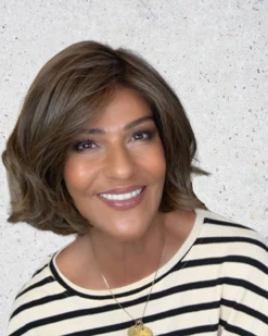 Crowd Pleaser Wig By Raquel Welch