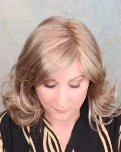 Sonia Wig By Envy 29 Sonia Wig By Envy -Exquisite Wig Shop SoniaEnvyGingerCreamTop