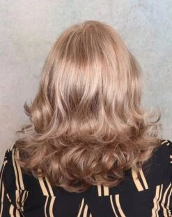 Sonia Wig By Envy 31 Sonia Wig By Envy -Exquisite Wig Shop SoniaEnvyGingerCreamback