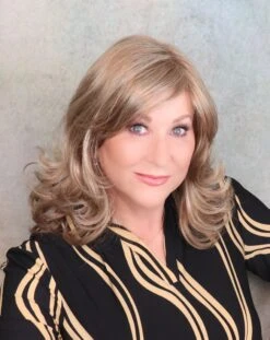 Sonia Wig By Envy 28 Sonia Wig By Envy -Exquisite Wig Shop SoniaEnvyGingerCreamfront